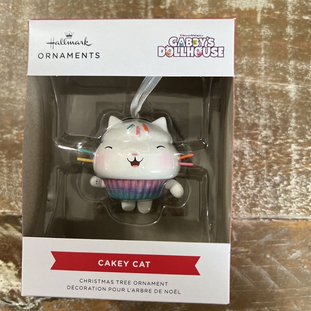 2023 Hallmark Christmas ornament Tree Cakey Cat Gabby Dollhouse‎ Cupcake